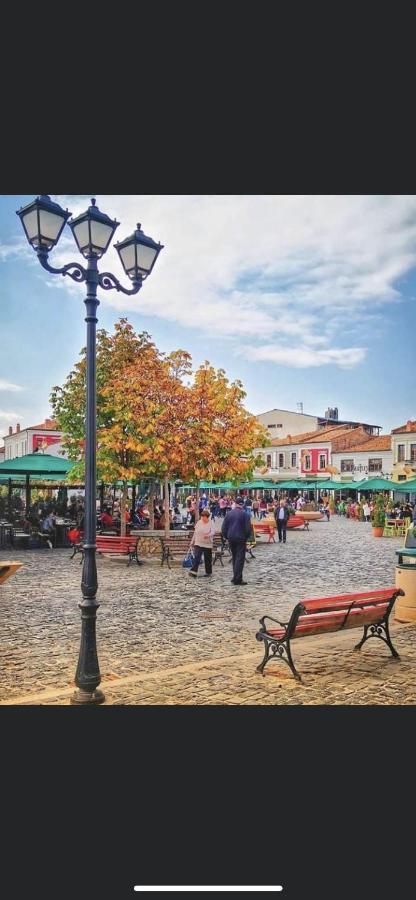 Tradicional Bazaar Home Korce Exterior foto